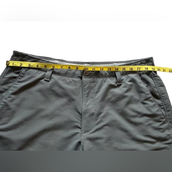 Under Armor Men’s Grey Comfort Waistband, Loose, DriFit Golf Shorts, Siz… - Picture 4 of 10